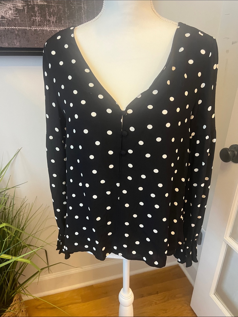Sanctuary Black and White Polka Dot V-Neck Blouse